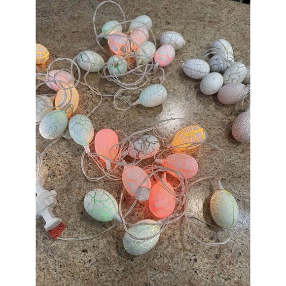 Vintage Easter Pastel Blow Mold Eggs String Lights & Cross Light Work Great! 7O - Picture 5 of 12